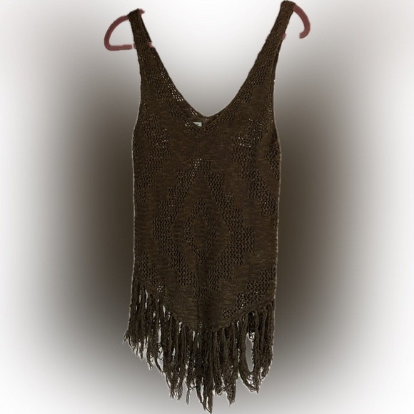 Maurice’s Green knit fringe tank - Picture 2 of 3